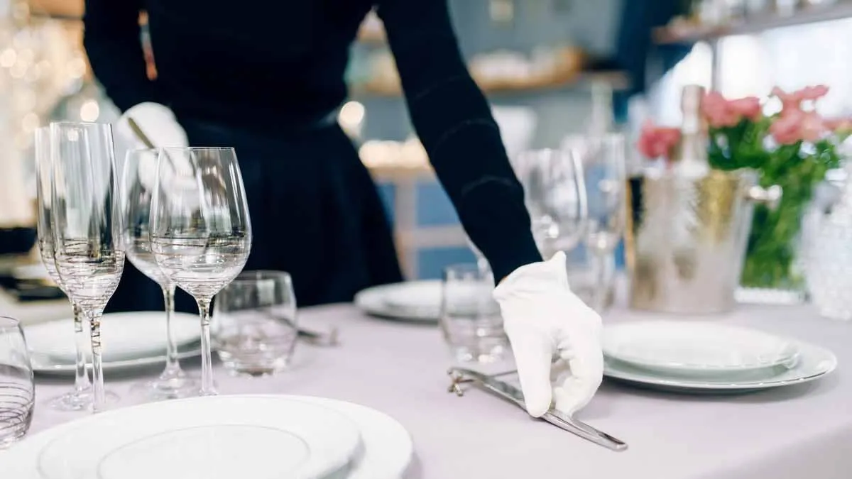 Why small gestures in restaurants matter